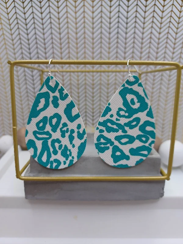 White & Turquoise Cheetah/Leopard Patterned Earrings