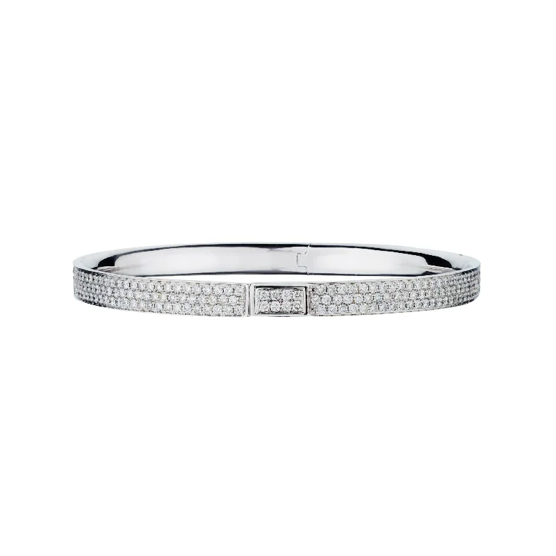 PAVÉ DIAMOND BANGLE