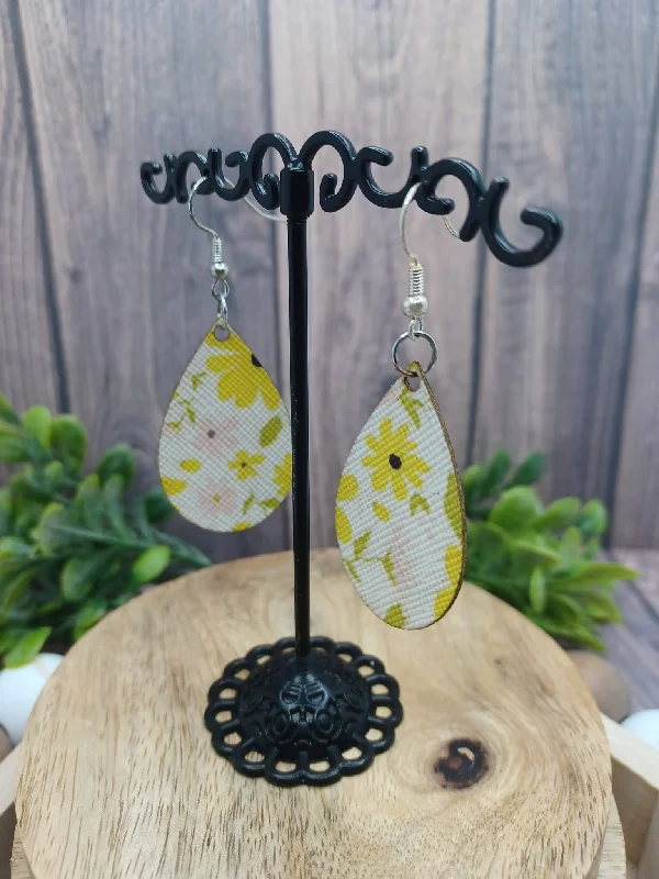 Springtime Floral Patterned Teardrop Earrings