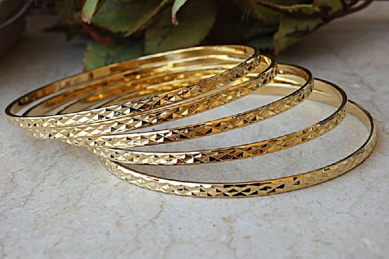 Stacking bangle