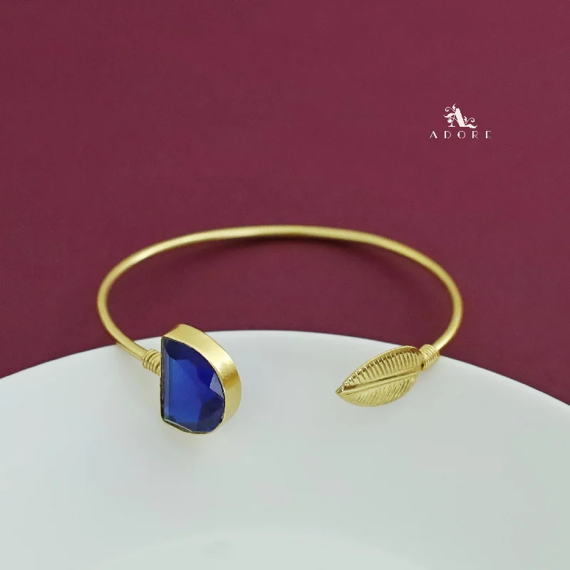 Ezra Golden Leaf Bangle