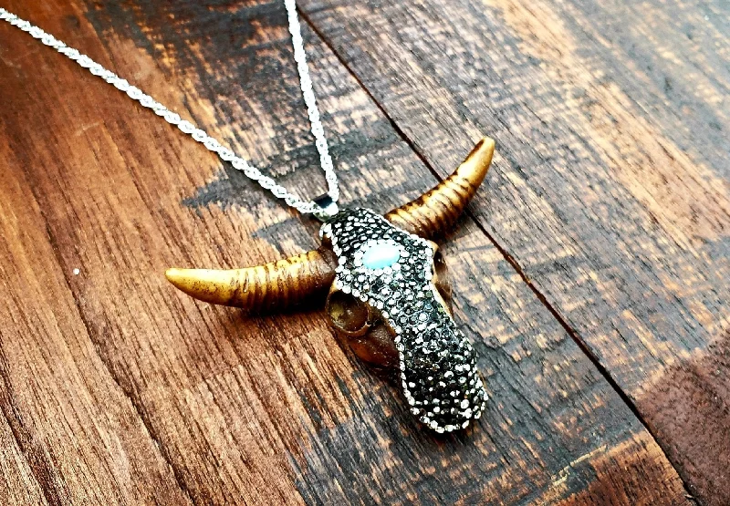 Rhinestone Bull Horn Bull Skull Pendant Necklace