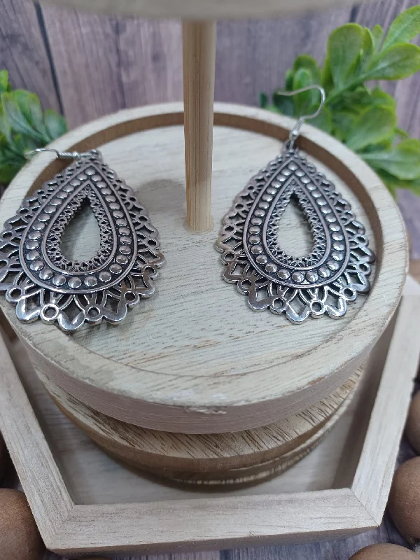 Silver Filigree Design Teardrop Shaped Earrings