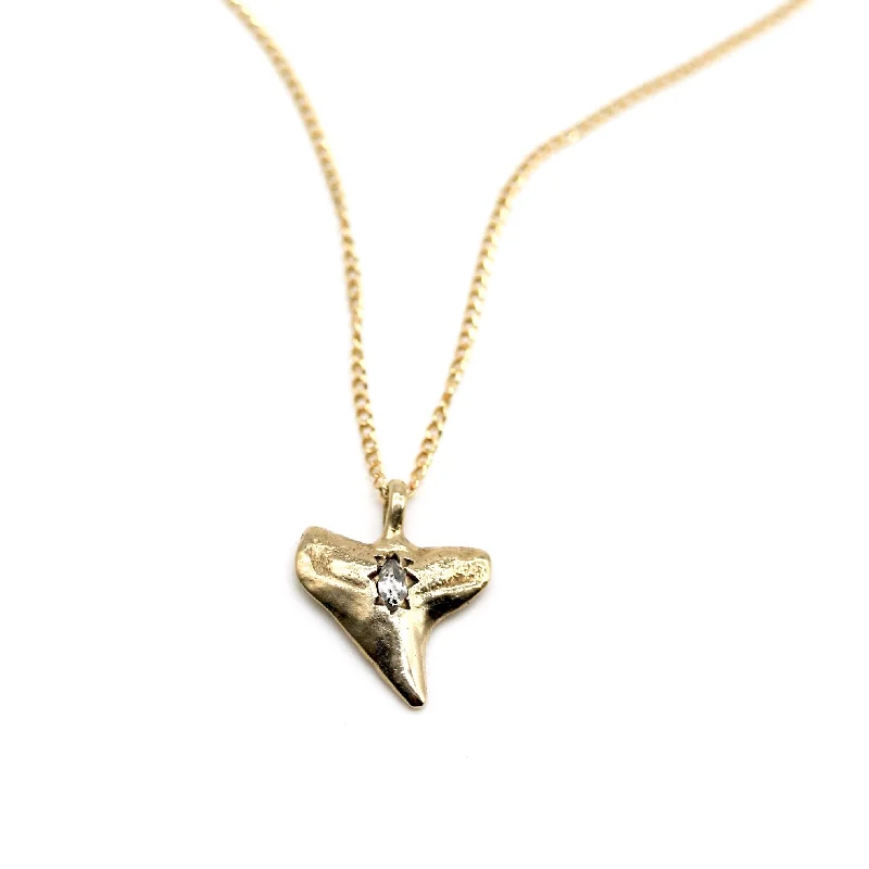 shark tooth pendant with diamond